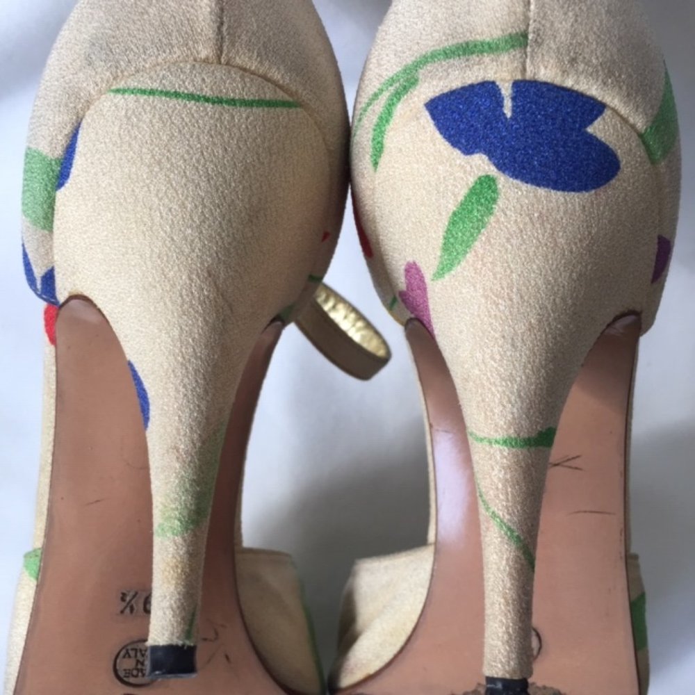 Vintage Valentino Garavani Couture Flower Heels - Picture 12 of 14
